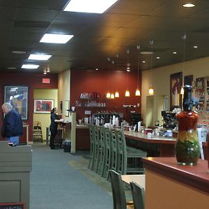 Tremont Inn On Main
